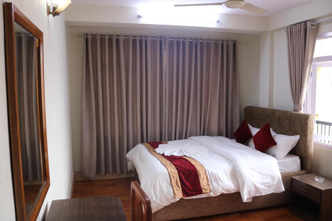 Om Tara Guest House Pvt Ltd Katmandú Exterior foto
