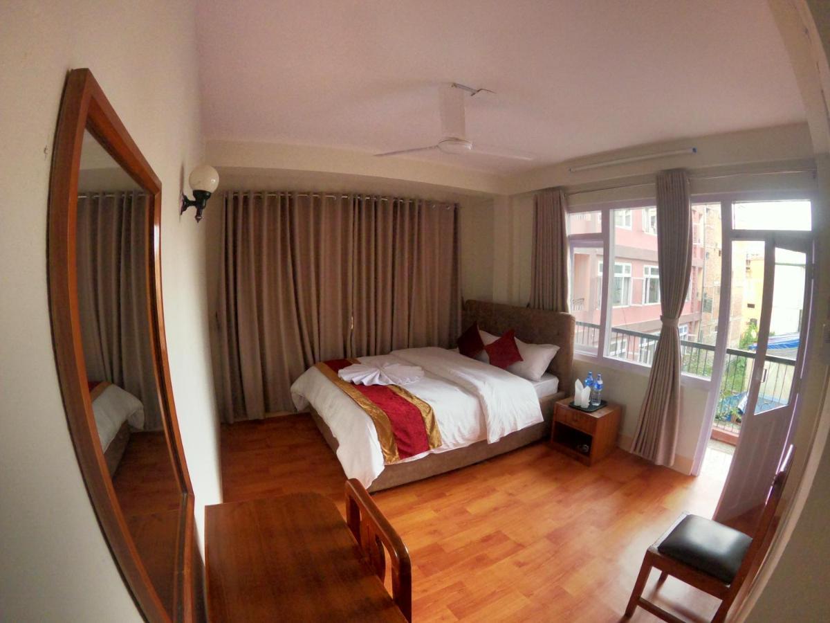Om Tara Guest House Pvt Ltd Katmandú Exterior foto