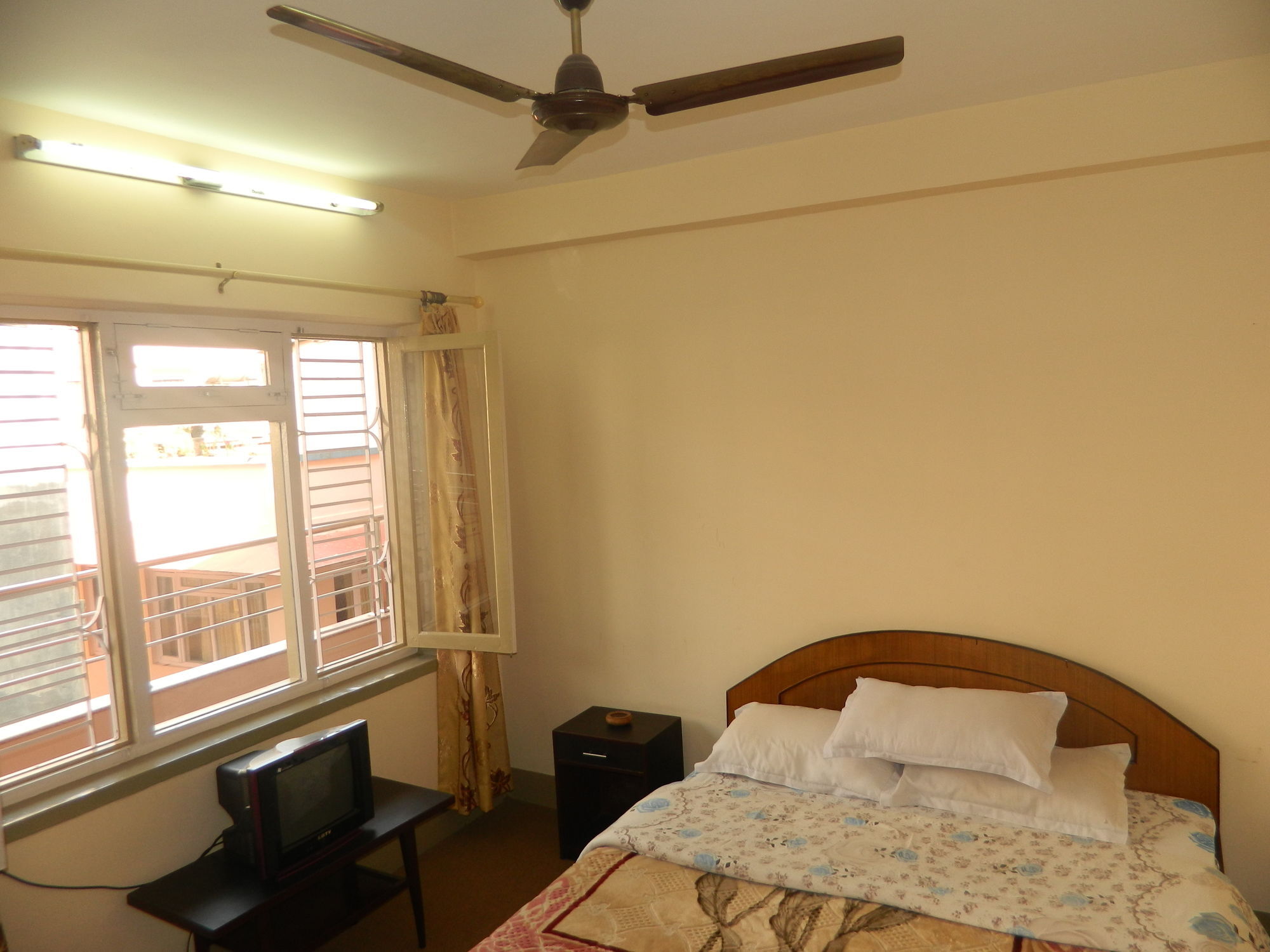 Om Tara Guest House Pvt Ltd Katmandú Exterior foto
