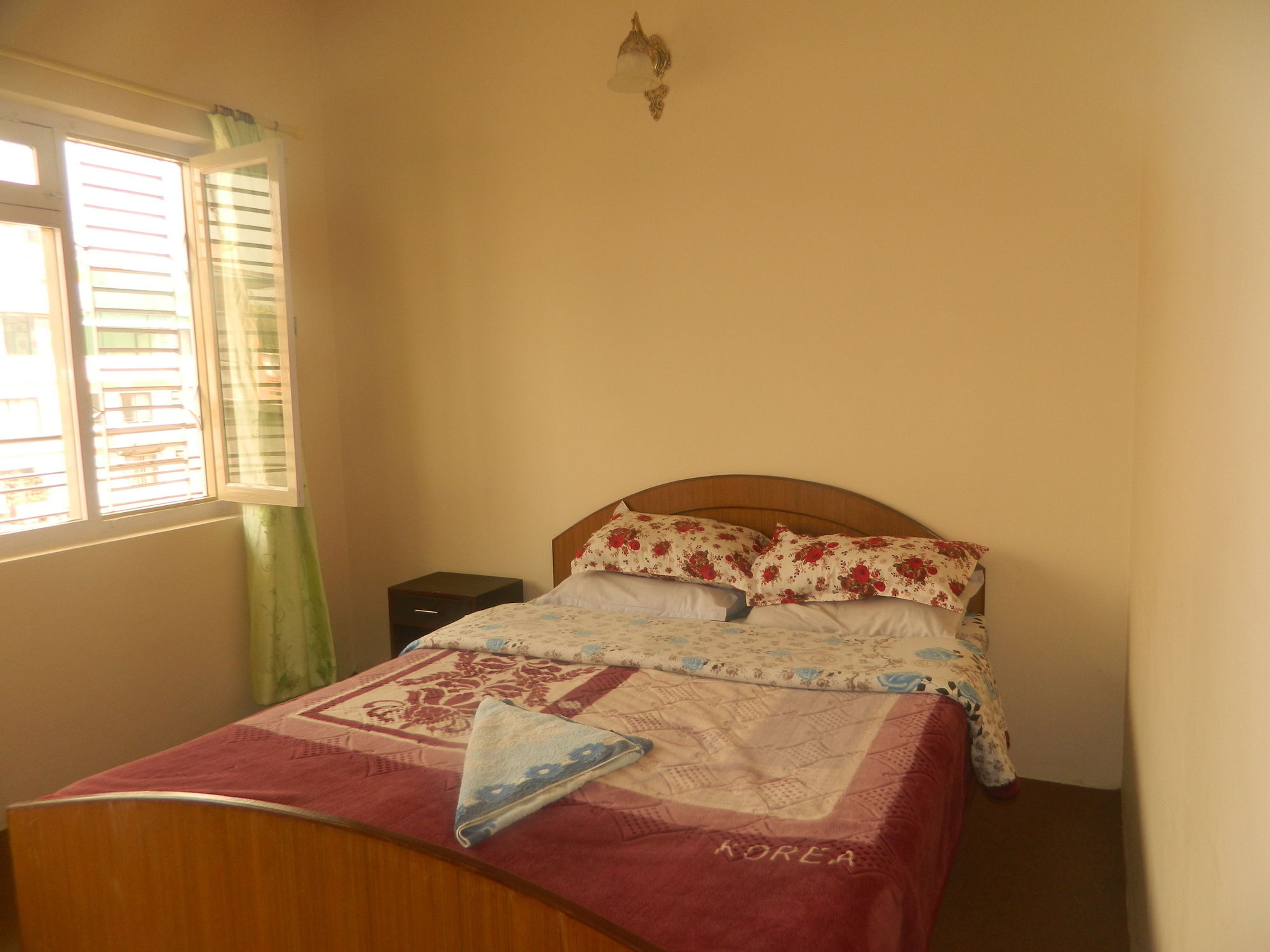 Om Tara Guest House Pvt Ltd Katmandú Exterior foto